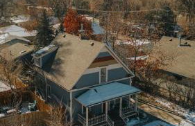 Spacious Downtown Family with Large Patio, Hot Tub, Fire Pit, by Forest & Peak Retreats - Foto 44