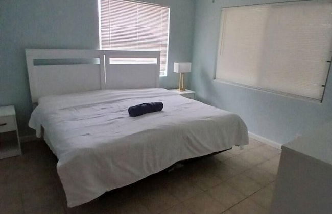 4BR 2BA Near Beach Perfect For Familes - Foto 6