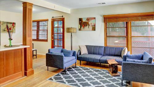 Entire House,Convinient location in Los Angeles , near Universal, Hollywood, Pets Friendly, Free WIFI - Foto 2