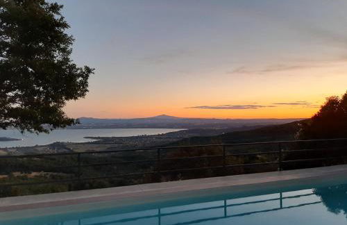 Moderne Villa mit atemberaubendem Seeblick - Photo 8