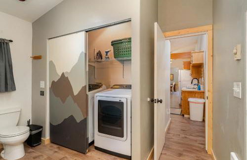 Bear’s Den Hideaway with Hot Tub - Foto 19