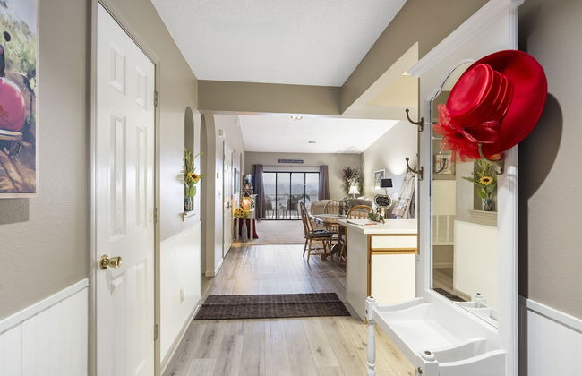 Jim and Roses Cozy Condo 15 Min to Downtown! - Photo 28