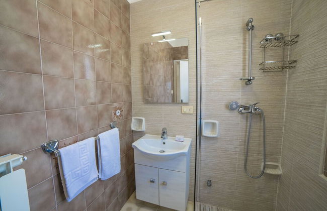 Villa Lisa with huge Pool and Garden - Foto 17