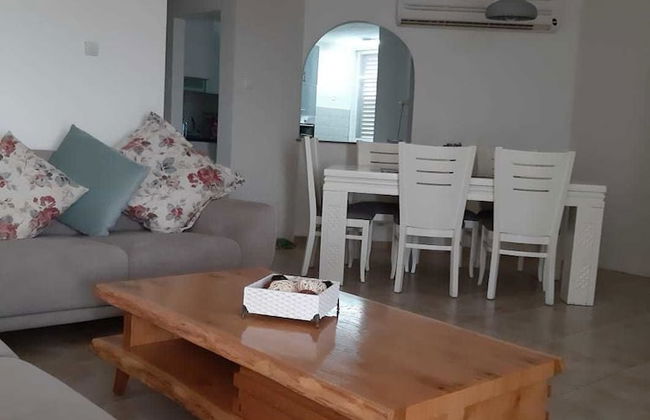 Roomy Apt. w Seaview Fireplace & Netflix - Foto 6