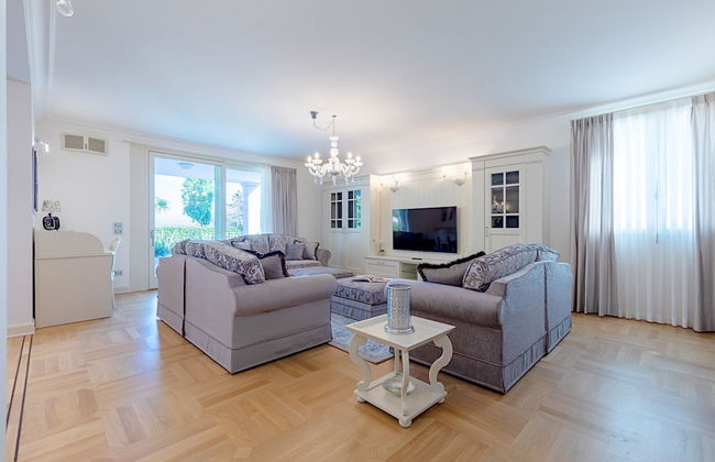 Luxury Lakefront Catullo A1 by Wonderful Italy - Photo 22