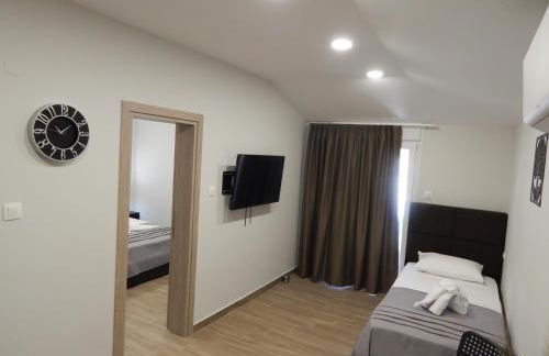 Nioplias Luxury Apartments Pefkohori - Photo 31