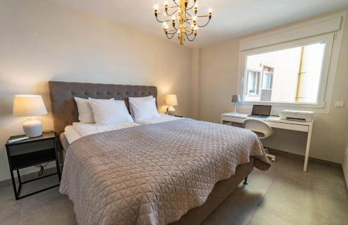 Frontline Apartment Sea Views - Pool - Center - Foto 19