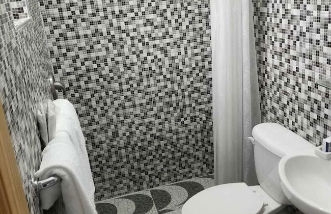 Thebreeze can Accommodate up to 30 People - Photo 5