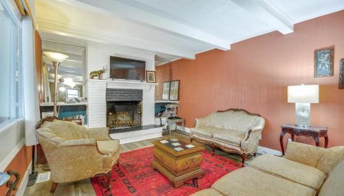 Tranquil Lakefront Home with Sunroom in Burlington - Foto 1