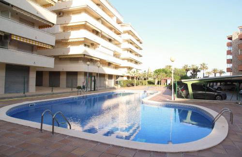 La Perla Apartment, Paradis Park, La Pineda - Ático 1ª línea - Solarium - WiFi - Piscina - Foto 3