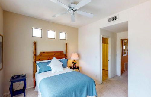 Spacious, dog-friendly condo with pool & hot tub - Foto 10