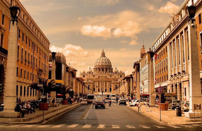 Moonlight Inn Guest House - Photo 42