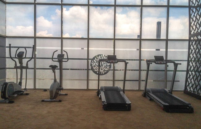 Minimalist Studio The Oasis Apartment near Omni Hospital Cikarang - Photo 15