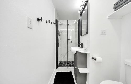 Serene Studio Escape - EADO HTX 1 - Foto 45