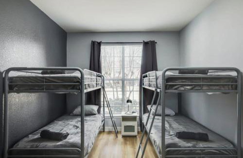 Stylish Spacious Convenient - 6-BD 2 5-BA + Pool - Foto 42