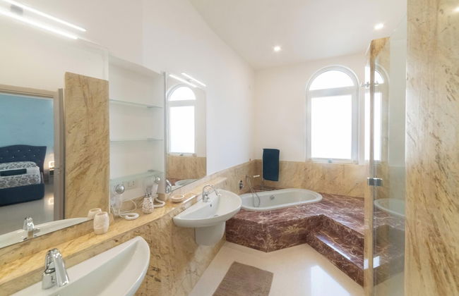 Casa Kalliste In Town - Photo 12