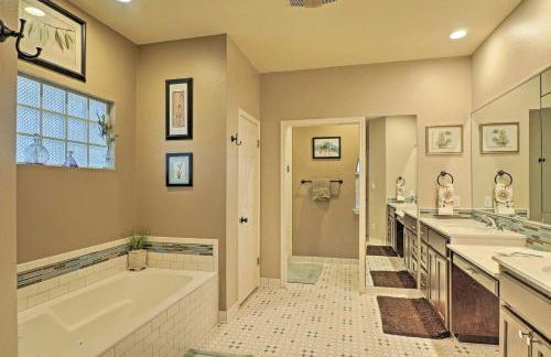 Round Rock Lakefront Home with Water Toys and Fire Pit - Photo 12