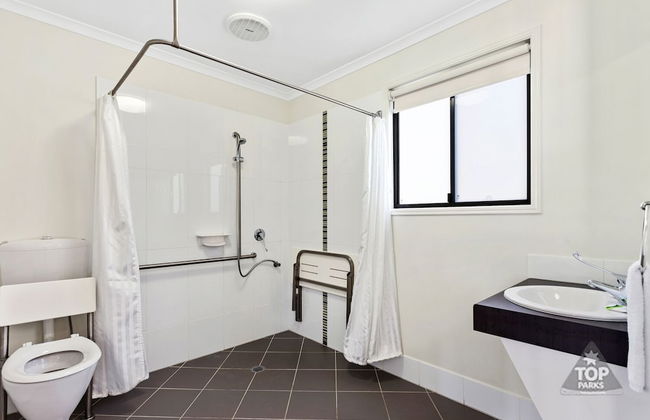 Tin Can Bay Tourist Park - Photo 18