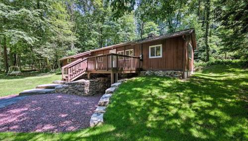 Hike, Hunt and Unwind Cozy Cabin Near Hersheypark - Foto 2