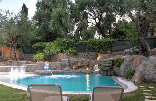 The Red Bougainvillea Apartments - Foto 48