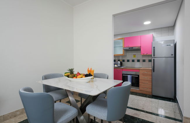 Al Bustan Residence Hotel Apartments - Photo 12