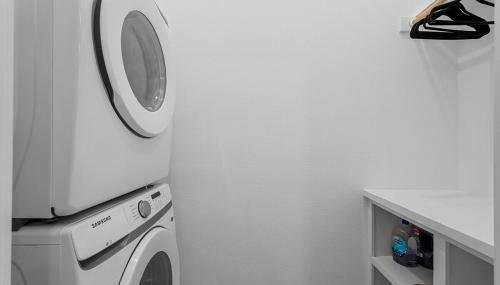 Pet-Friendly 2BR l Private Baths l Stylish Stay - Foto 5