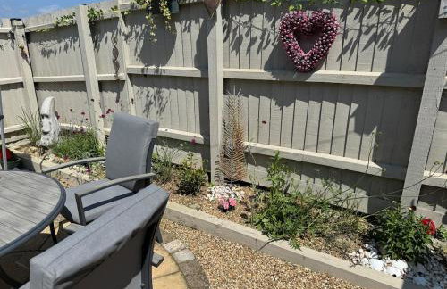 Cosy Flint Cottage - Photo 28