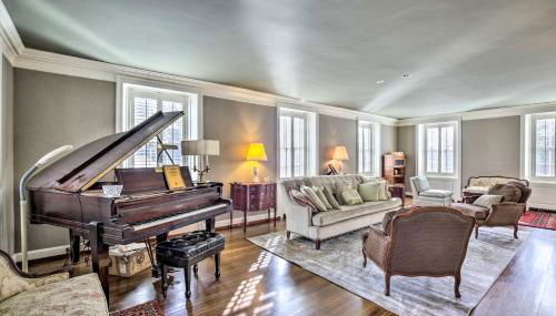 Spacious Estate with Courtyard 2 Miles to Downtown! - Foto 4