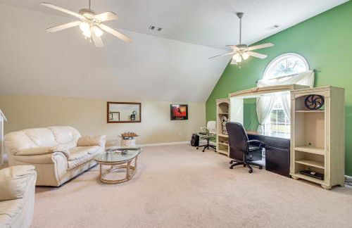 Spacious Richmond Hill Hideaway with Deck! - Foto 27