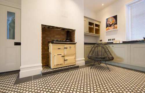 Queen Ann's Close - Photo 7