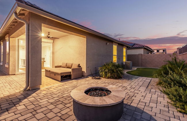 Charming Home in the Desert - Photo 24