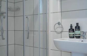 Stone's Throw Away from the English Channel! -Family and Dog Friendly - Foto 16