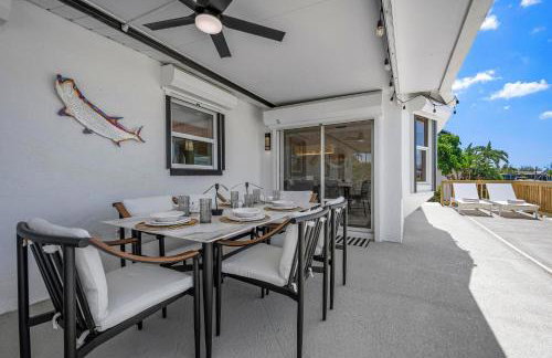 Bayside Hideaway! Private pool with water view and canal side dock! Available for Summer! - Foto 54