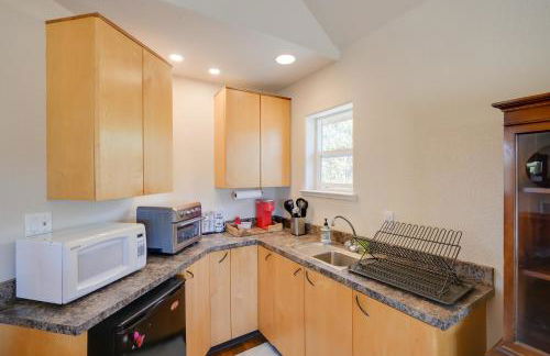 Colfax Getaway with Hot Tub, Mountain Views! - Photo 9