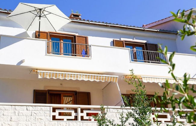 Boro - Free Parking and Grill - A2 - Foto 11