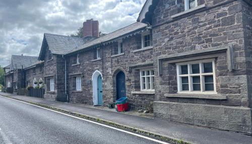 Yew Tree Cottage, 3 bedroom, 4 Church Row Defynnog - Foto 2