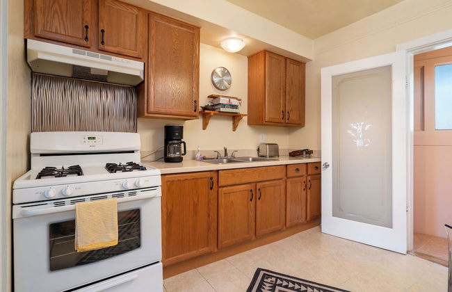 Gomez Gardens - Photo 3