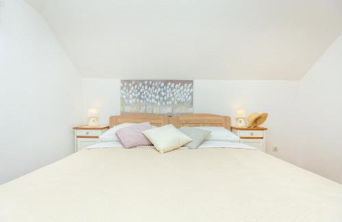 The Loft - Photo 24
