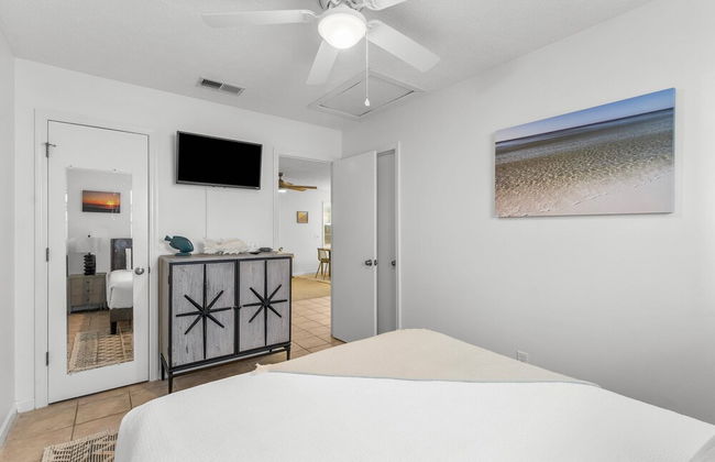 Lux min to Beach and Hospital with Hot Tub - Foto 21