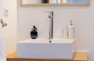 GuestReady - Charming Caniço Retreat - Foto 27