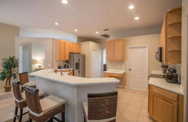 732bd 4 Bedroom Villa by RedAwning - Photo 13