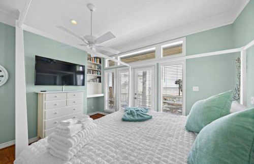 Huge beach house with great views, steps from sand - Foto 20