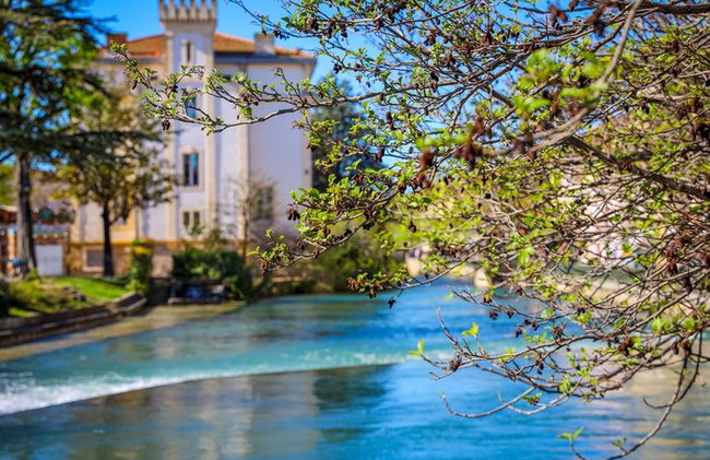 Avignon And L'Isle-sur-la-Sorgue France's Antique Capital - Photo 1