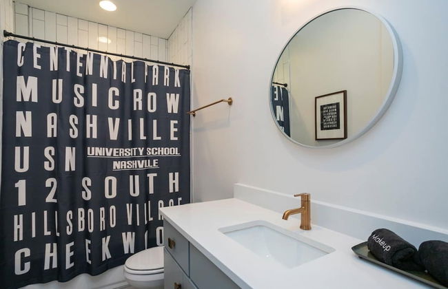 Franklin by Avantstay Trendy Townhouse in Great Location w/ Private Roof Top Patio - Foto 16