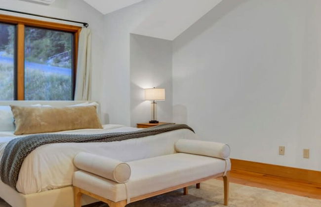 Reduced Nightly Rates! Park City Cabin, Hot Tub, Fire Pit - Sleeps 14 - Photo 31