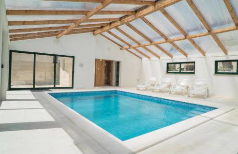 Nice Home In Kresevo Brdo With Kitchen - Foto 8