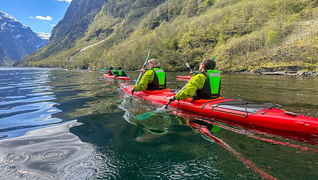 Vossevangen: Nærøyfjord Full-Day Guided Kayaking Trip - Photo 4