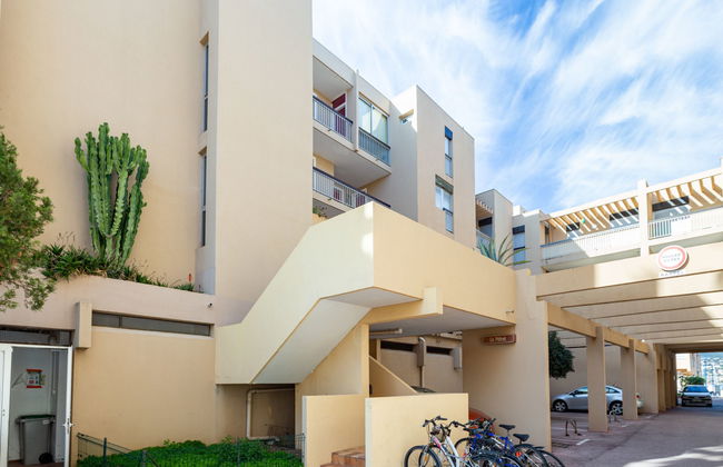 1 bedroom Apartment in Bormes-les-Mimosas with swimming pool and terrace - Photo 20