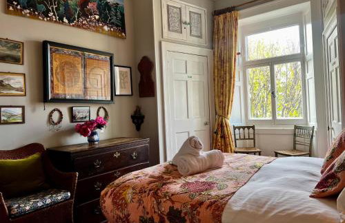 Central Apartment with parking, original art and antiques - Foto 14