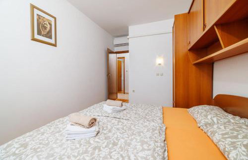 Apartments By the sea in Lopar - Photo 77